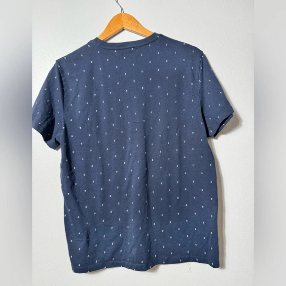Old Navy medium All Over Print Men Blue T-shirt.. size M soft Wash - Picture 7 of 8